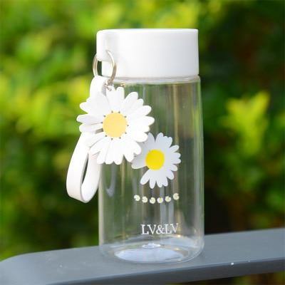 Small Daisy Water Bottle - Momo Babe