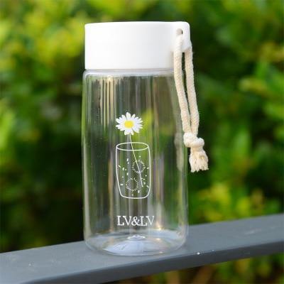 Small Daisy Water Bottle - Momo Babe