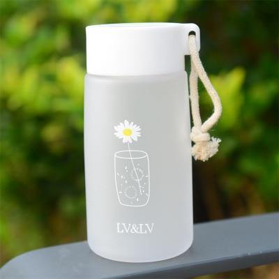 Small Daisy Water Bottle - Momo Babe