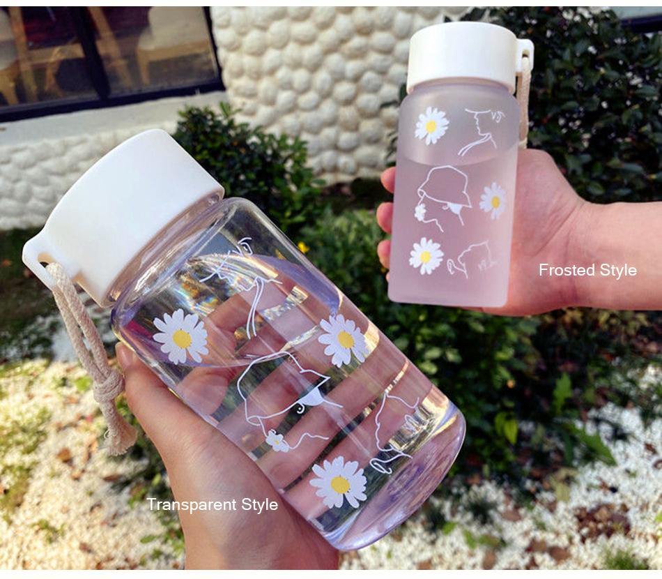 Small Daisy Water Bottle - Momo Babe